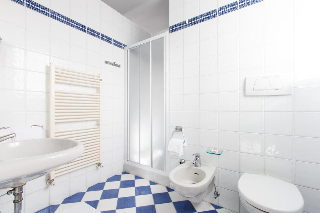 Abano Hostel Business Abano Terme Bagian luar foto